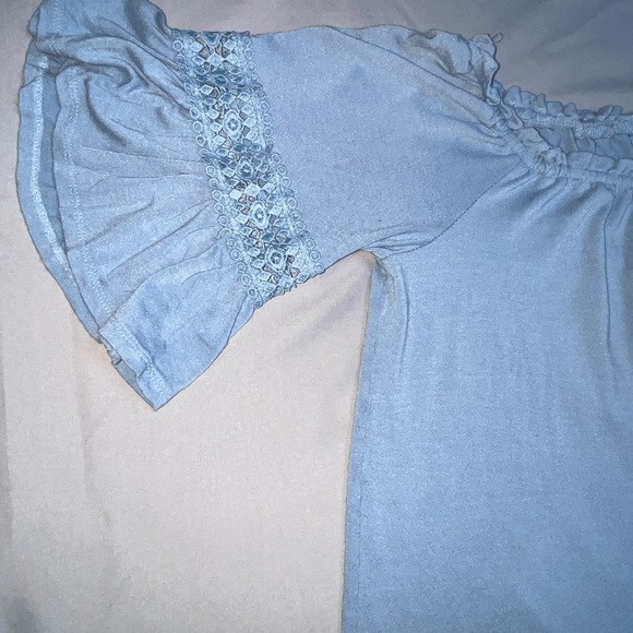 Iris Light Blue Off-Shoulder Top Size Large - Picture 2 of 7